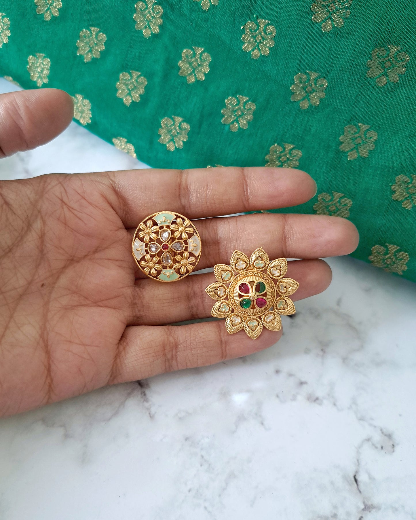 Urvashi Finger Ring