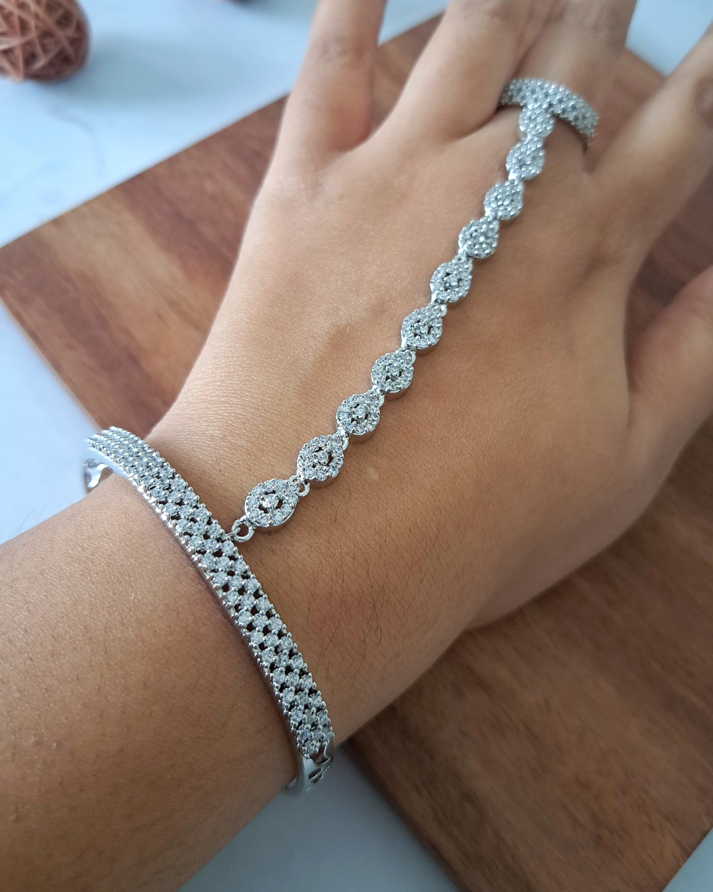 Daya Bracelet Ring Finger Harness
