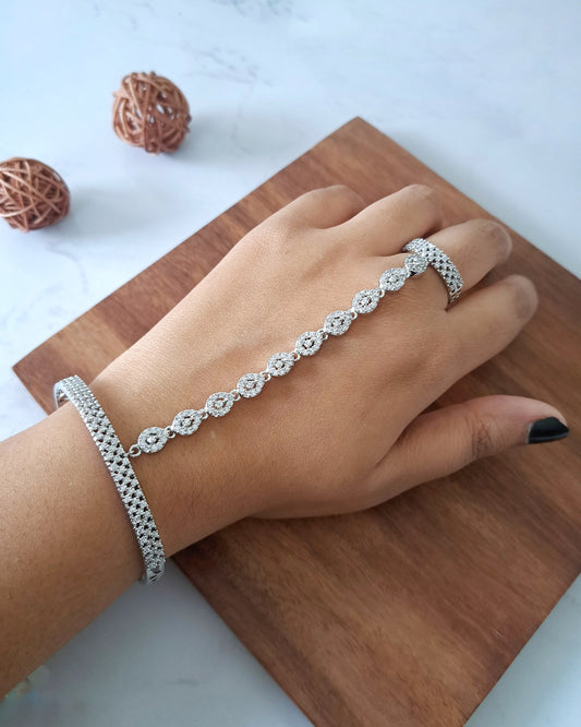 Daya Bracelet Ring Finger Harness